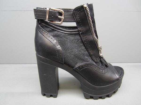 Women's shoes