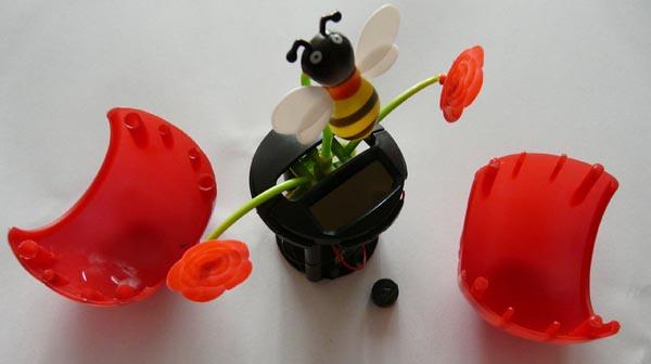 Plastic flower