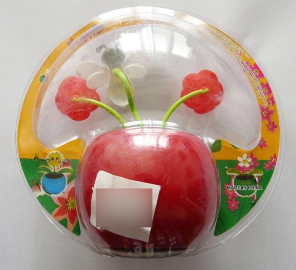 Plastic flower