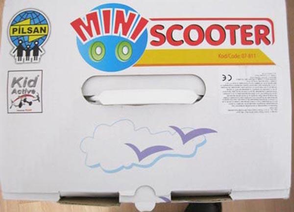 Toy scooter