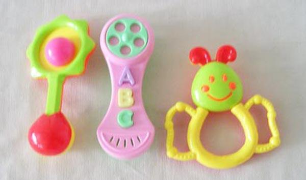 Plastic rattles