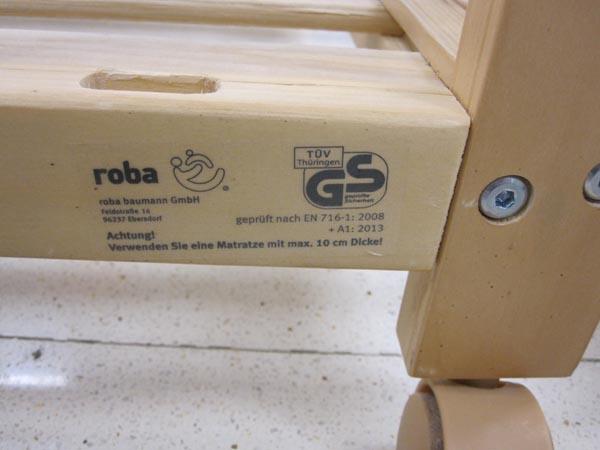 Babies' cot