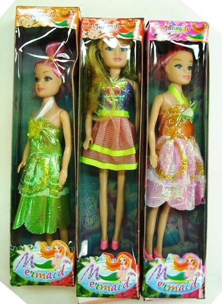 Plastic dolls