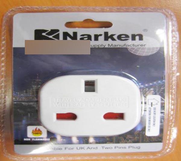 Travel plug adapter
