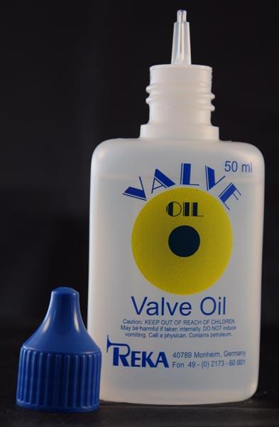 Valve oil for musical instruments