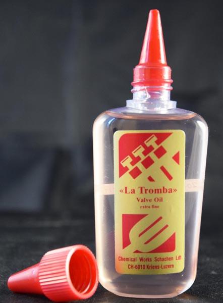 Valve oil for musical instruments