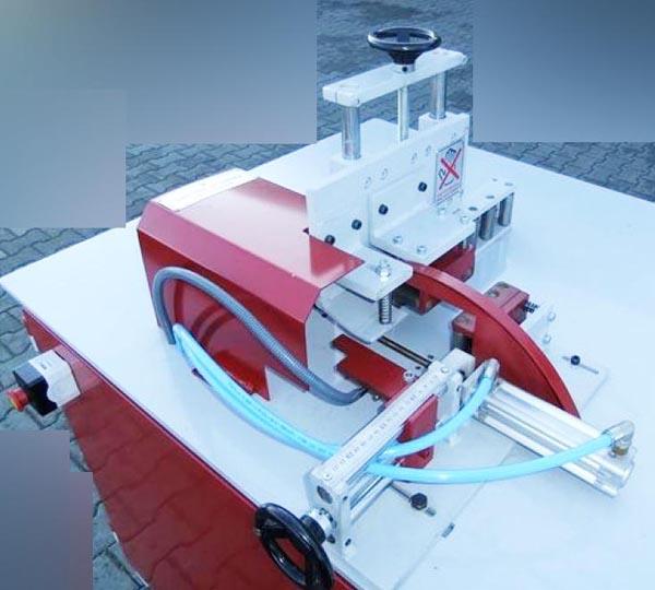 Wedge cutter machine