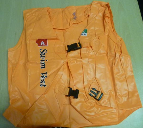 Inflatable vest