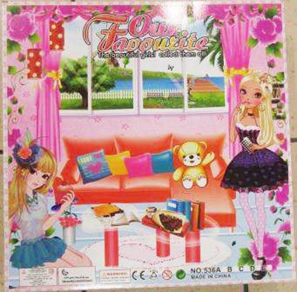 Plastic doll set