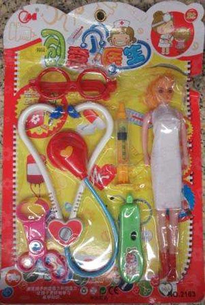 Plastic doll with doctor set
