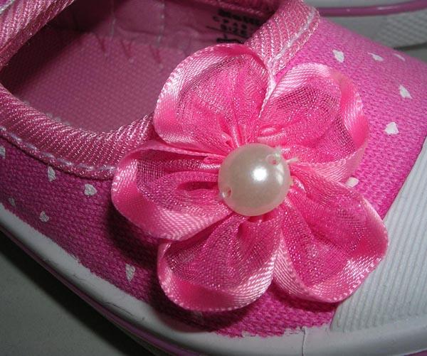 Girls' shoes