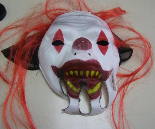 Fancy-dress mask