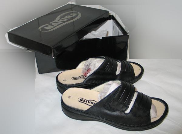 Leather sandals