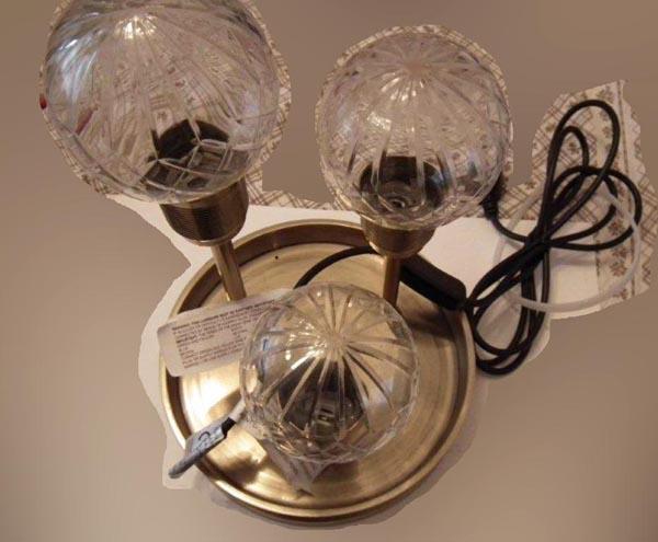 Table lamp