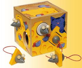 Wooden toy – Mouse Box