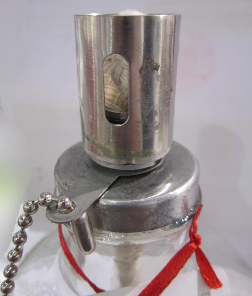 Decorative oil lamp