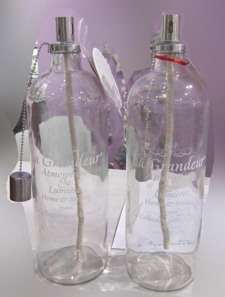 Decorative oil lamp