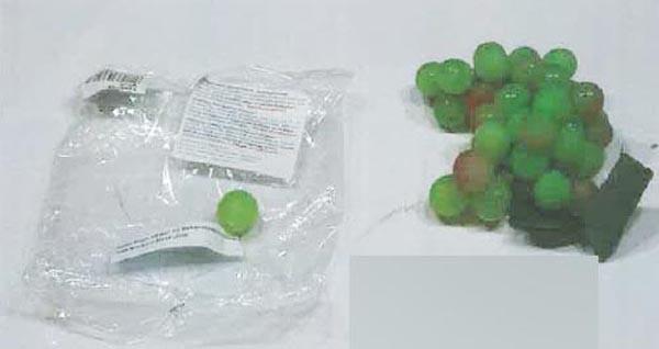 Decorative grapes