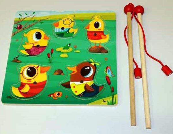 Magnetic fishing toy