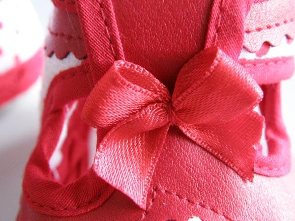 Babies' shoes