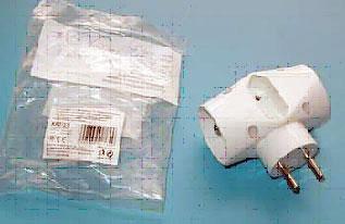 Three-way electrical adaptor