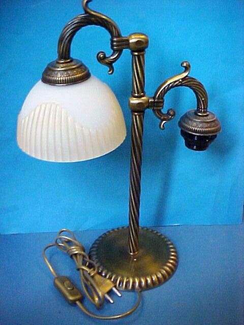 Table lamp with two arms (portable luminaire)