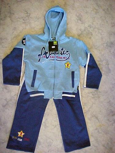 Children’s track suit with hood
