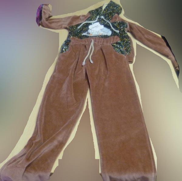 Children’s clothing sets