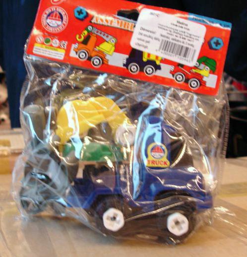Plastic toy car