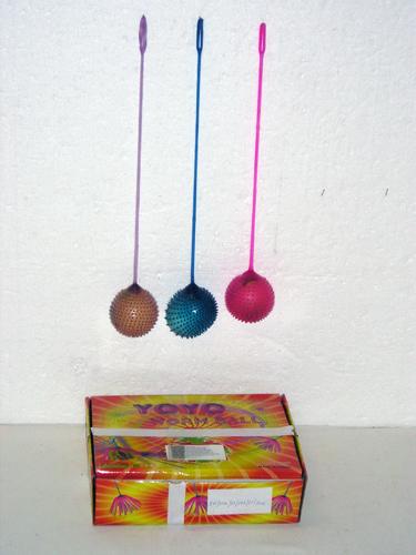 Yo-yo worm ball