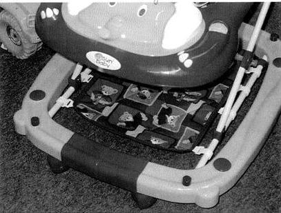 Baby walker / baby cradle