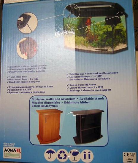 Aquarium set containing cover with lamp