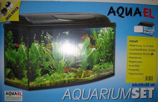 Aquarium set containing cover with lamp