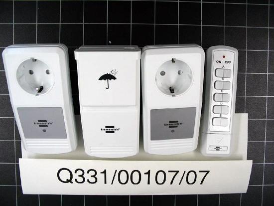Wireless remote socket