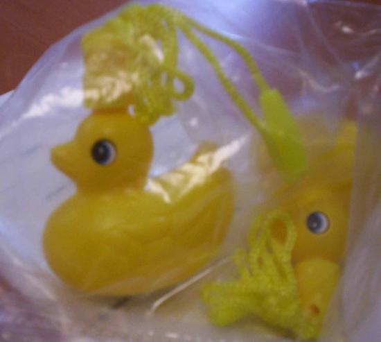 Plastic toy – Delau duck-shaped bubble-blower