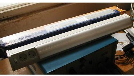 Fluorescent light
