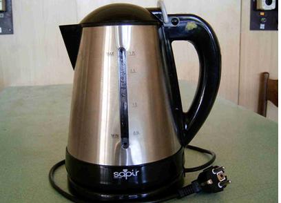 Electric kettle.