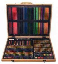 213-piece wooden colouring case
