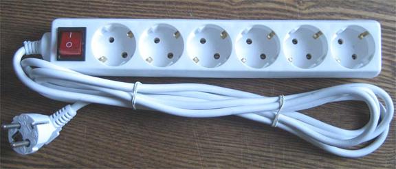 Multiple cord extension set – 3m cord extension with earth contact and on/off switch