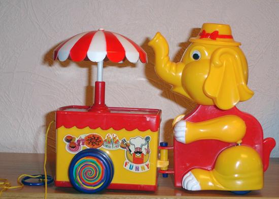 Pull-along toy - Elephant