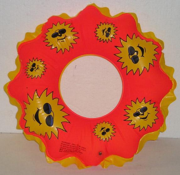 Inflatable swim ring in the shape of a sun