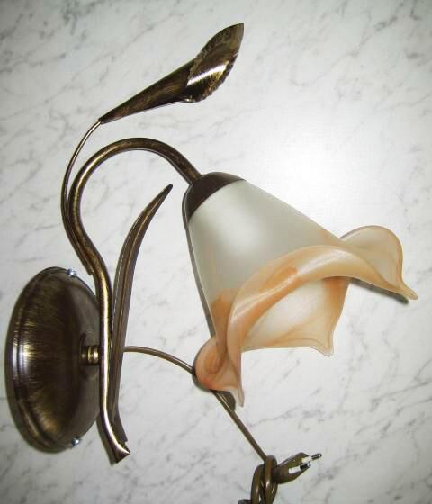 Wall lamp (fixed luminaire)