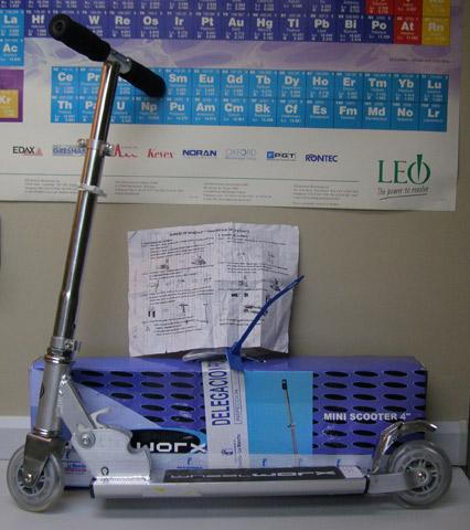Folding scooter