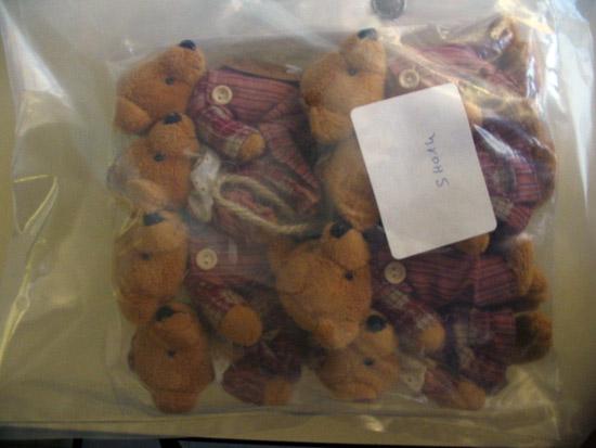 String of t eddy bears