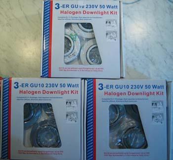 Recessed luminaire sets with halogen lamp