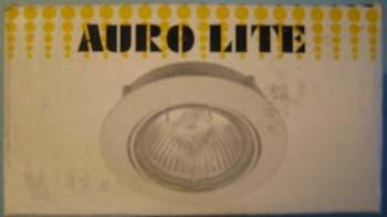 Recessed luminaire with halogen lamp