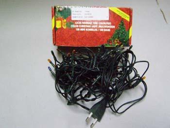 Lighting chain with 100 mini lamps
