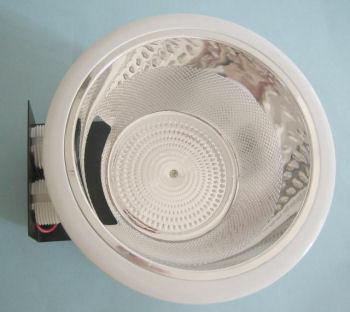 Recessed luminaries with compact fluorescent lamp