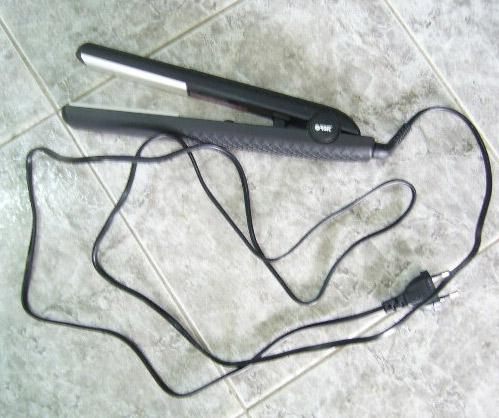 Hair straightener