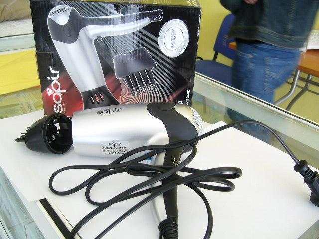 Hair dryer